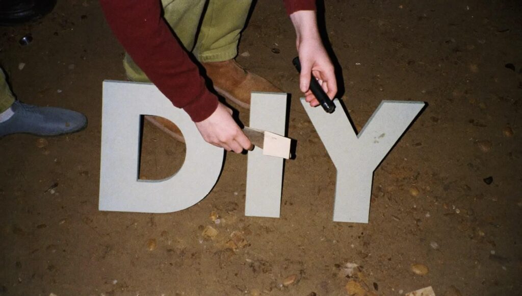 Des projets manuels qui transforment la soirée en famille